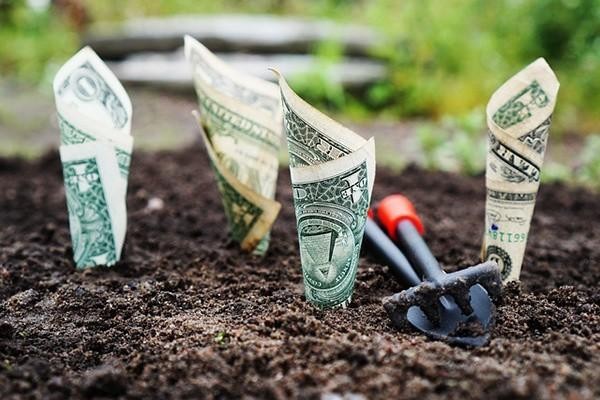 信用卡逾期利息超过本金合法吗？怎么协商只还本金？