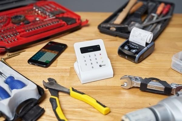 支付宝信用卡还款在哪里？帮人还信用卡是不是合法的？