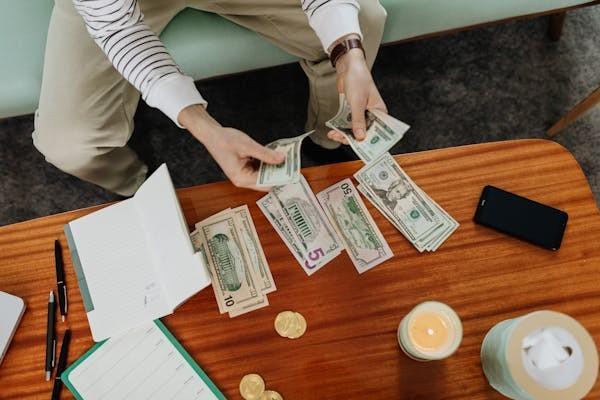 臻爱倍至保险退保可以退多少钱