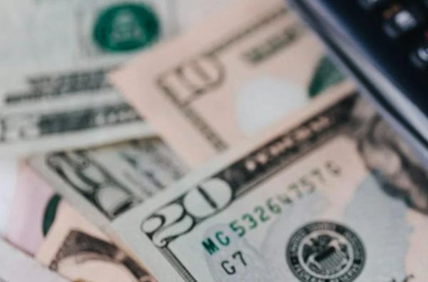 买了几年平安福要退吗?这样做少亏几十万 买了几年平安福要退吗?这样做少亏几十万