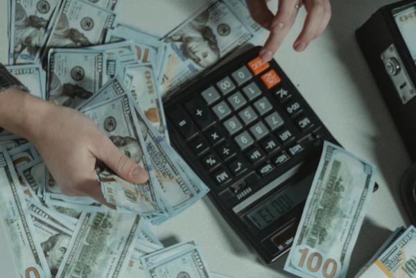 退保险如何全额退费的钱 退保险如何全额退费的钱