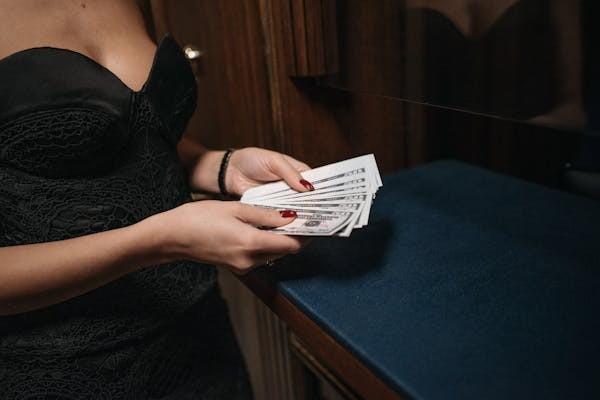 你的保险不想缴了想要退保怎么维权